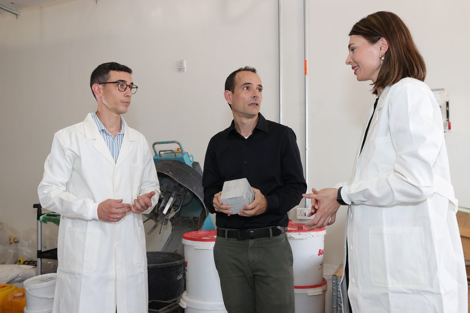 Jorge Gascon (centre) with the co-founder of ClimateCrete Juan Manuel Colom (left) and Anastasiya Bavykina, research scientist at Kaust’s Catalysis Centre