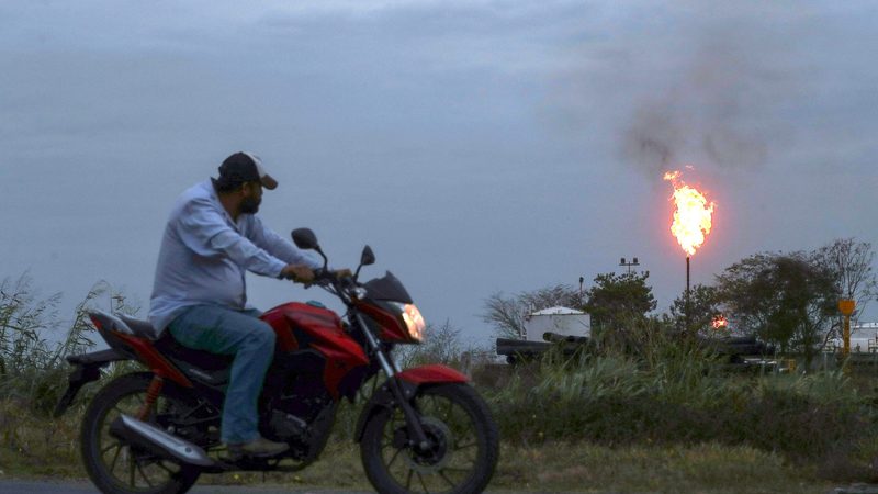 Gas flaring at a plant in Veracruz state, Mexico. The country is one of the biggest contributors to global flaring, along with Iran, Iraq and Libya