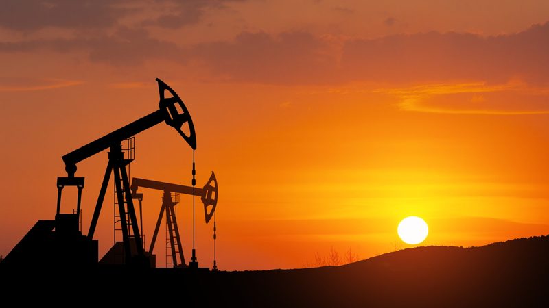 Saudi oil output sunset