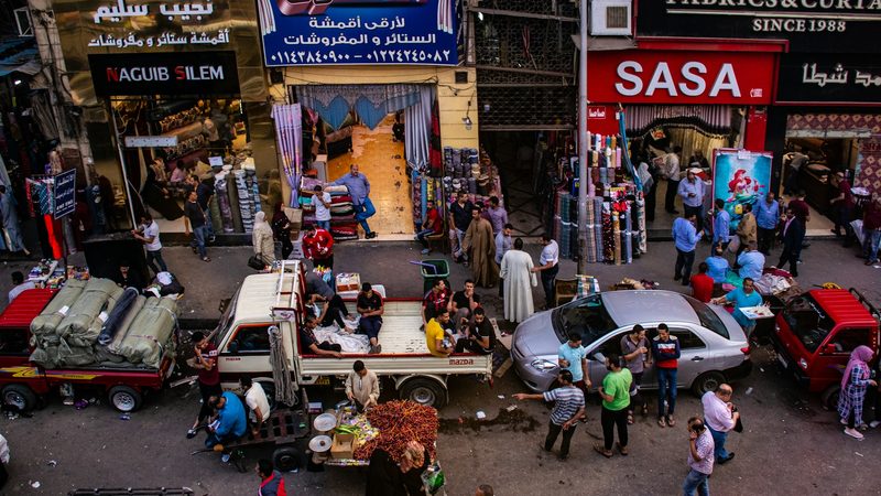 Shoppers in Cairo. Food prices fell in December, putting Egypt's inflation for the year at 20.3 percent