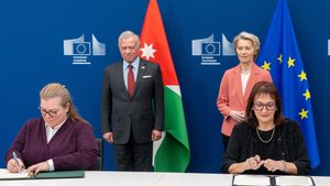 Jordan's King Abdullah II and European Commission President Ursula von der Leyen at the Joint Declaration signing in Brussels